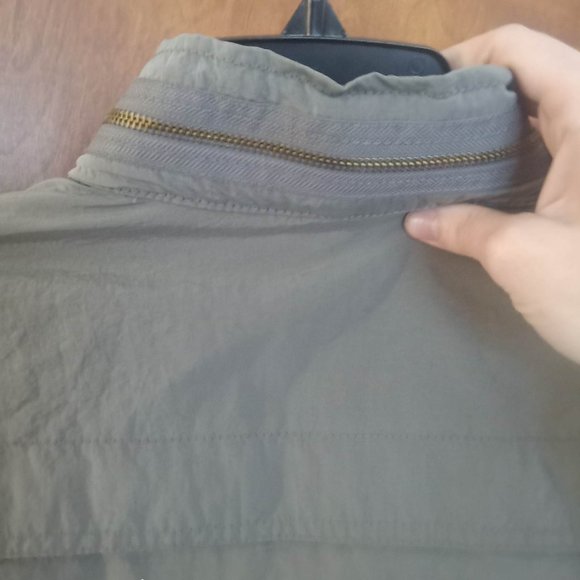 Beautiful Green/Gray Toned Jacket - Picture 5 of 14